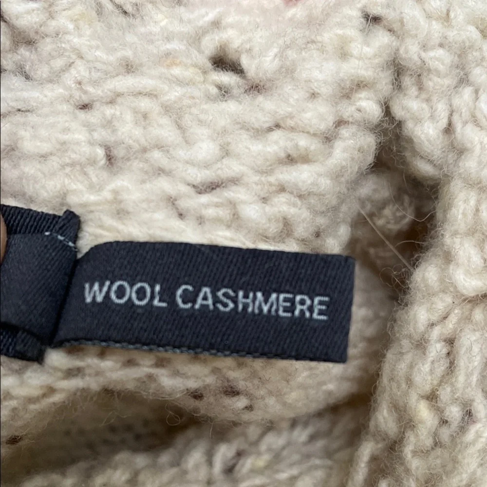 Cream Aran Trellis Pattern Wool and Cashmere Sweater - Picture 7 of 13